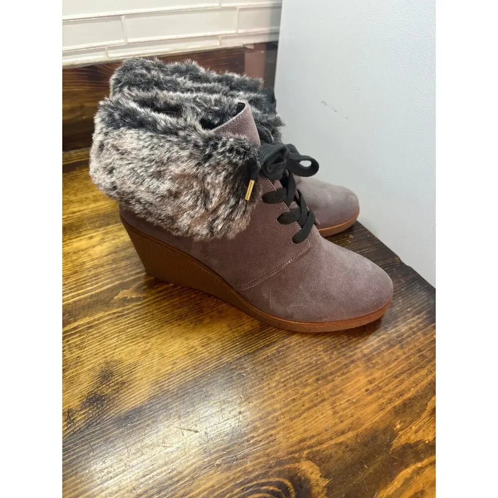 Cole Haan Gray Waterproof Fur Lined Wedges‎ Size 8